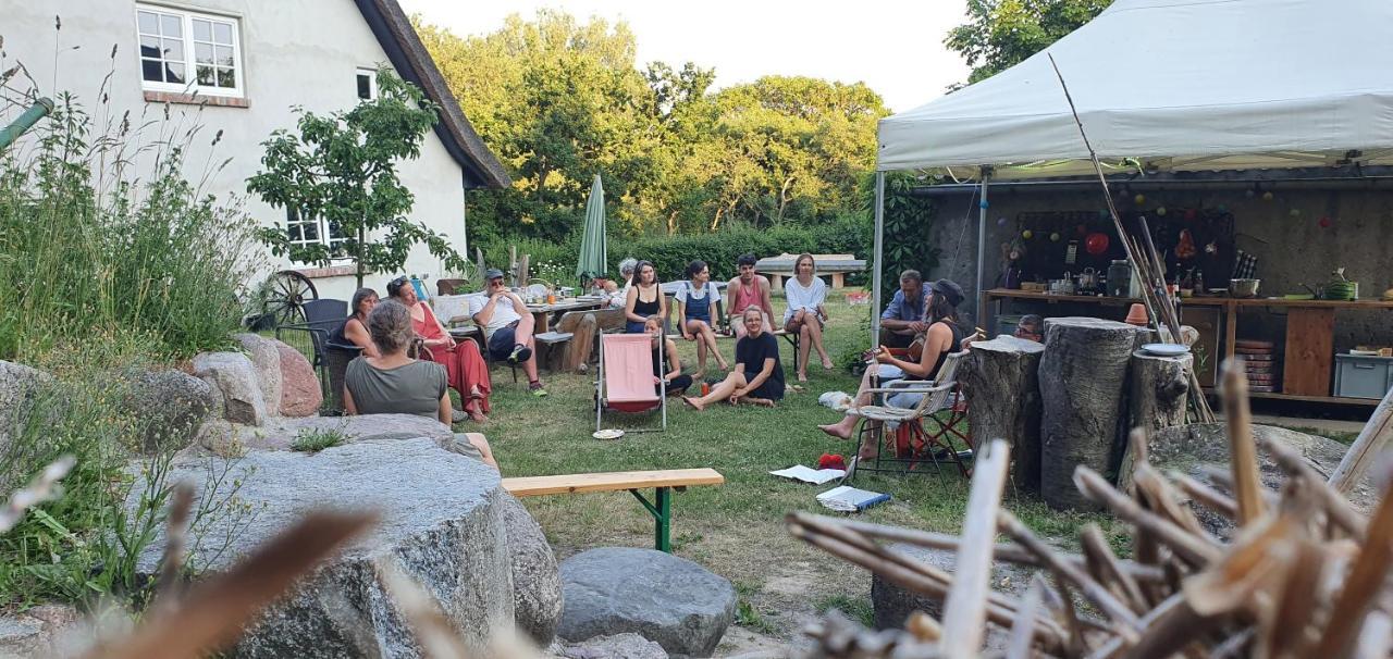 Apartment Kliemkiker, Naehe Binz In Traumhafter Alleinlage Zirkow Buitenkant foto